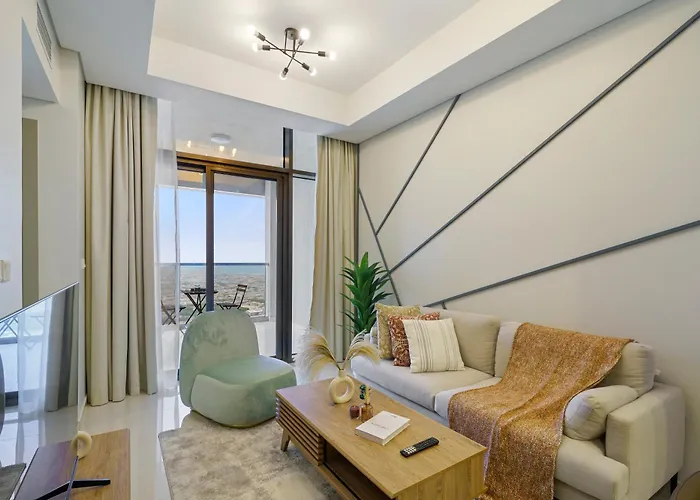 52Nd Floor 2Br In Aykon City Huge Layout