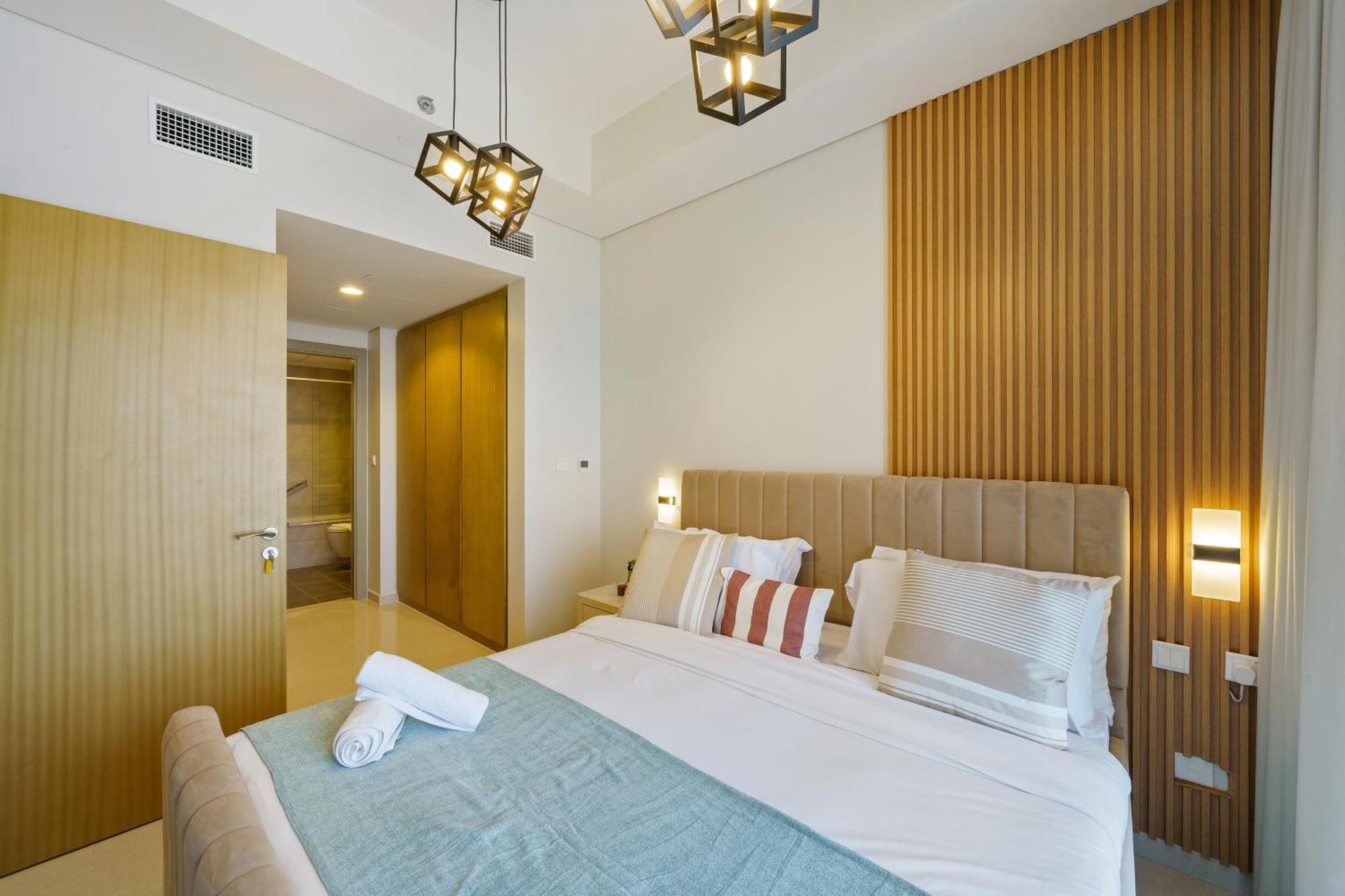 52nd Floor 2br In Aykon Huge Layout Apartment Dubai